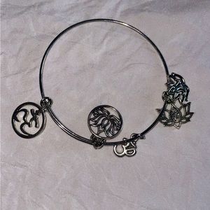 Peace bangle